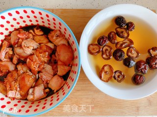 Yellow Braised Chicken Rice recipe