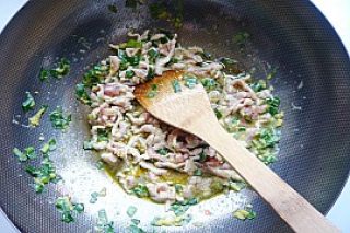 Appetizers-shredded Pork with Pickled Vegetables recipe