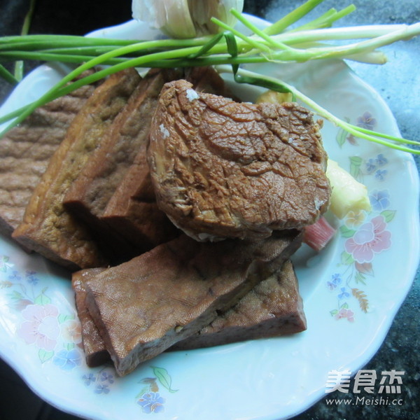 Garlic Braised Pork Marinated Dry recipe