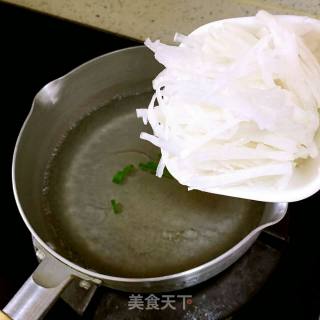 Baby Food Supplement Sharing: White Radish Shredded Shrimp Soup recipe