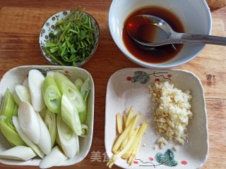 Stir-fried Lamb with Scallions recipe