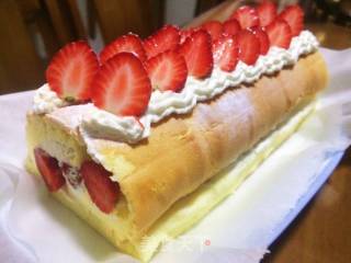 Strawberry Cream Cake Roll recipe