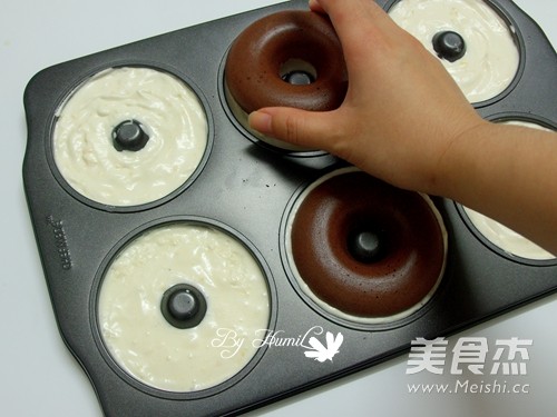 Flower Becomes Honey-lemon Mousse Chocolate Donut recipe