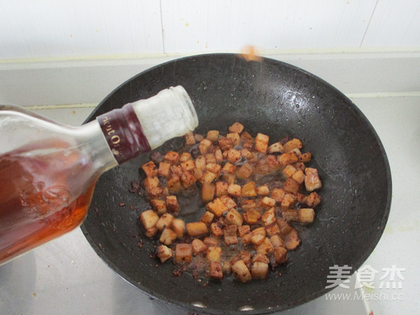 Fried Pork with Bamboo Shoots and Sauce recipe