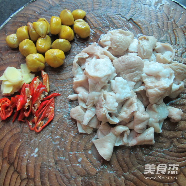 Stir-fried Raw Intestine with Bansu recipe