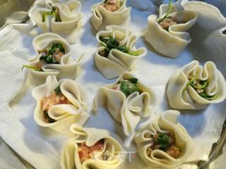 Fresh Meat, Winter Bamboo Shoots and Grass Head Shaomai recipe