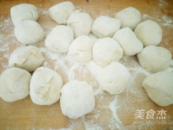 Wild Amaranth and Pork Buns recipe