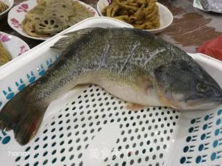 Steamed Sea Bass with Chopped Pepper and Garlic recipe