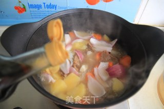 Japanese Style Potato Beef Soup recipe