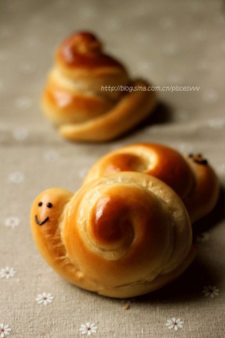 Soup Type Snail Bun