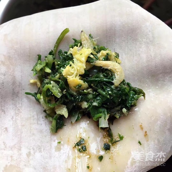 Pan-fried Shepherd's Purse Wonton recipe