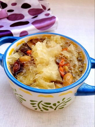 Tremella and Red Date Soup recipe