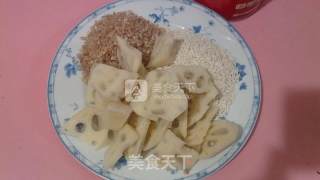 Rose Fragrant Red Rice and Lotus Root Congee recipe