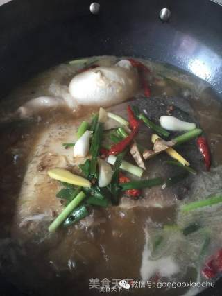 Rich Flavor---simmered Fish in A Small Pot recipe