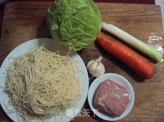 Fried Noodles with Cabbage and Pork recipe