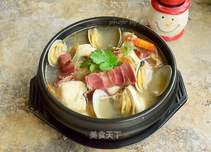 Tofu Soup with Ham and Shellfish