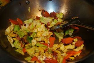 Stir-fried Kale with Black Pepper Beef Sausage recipe