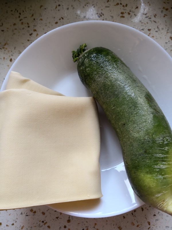 Green Radish and Tofu Soup recipe