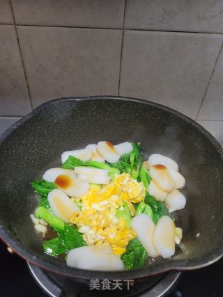 Stir-fried Rice Cake with Eggs and Vegetables recipe