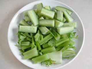 [celery and Cucumber Juice] --- Women's Exclusive Weight Loss and Beauty Drink (midea Juicer Trial Report 3) recipe
