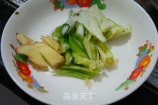 Fried Crab with Green Onion and Ginger recipe