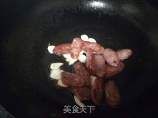 #trust之美# Stir-fried Sausage with Snow Beans recipe