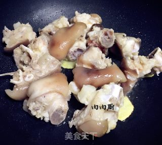 Soy Braised Pig's Trotters#肉肉厨 recipe