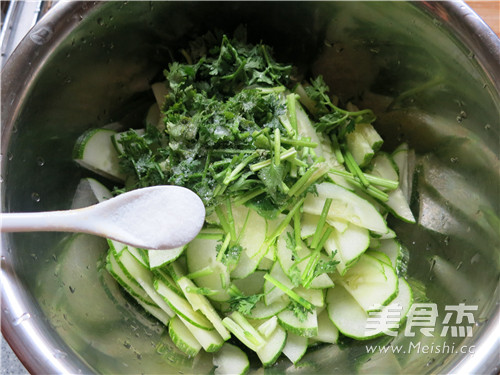 Crispy Ground Cucumber recipe