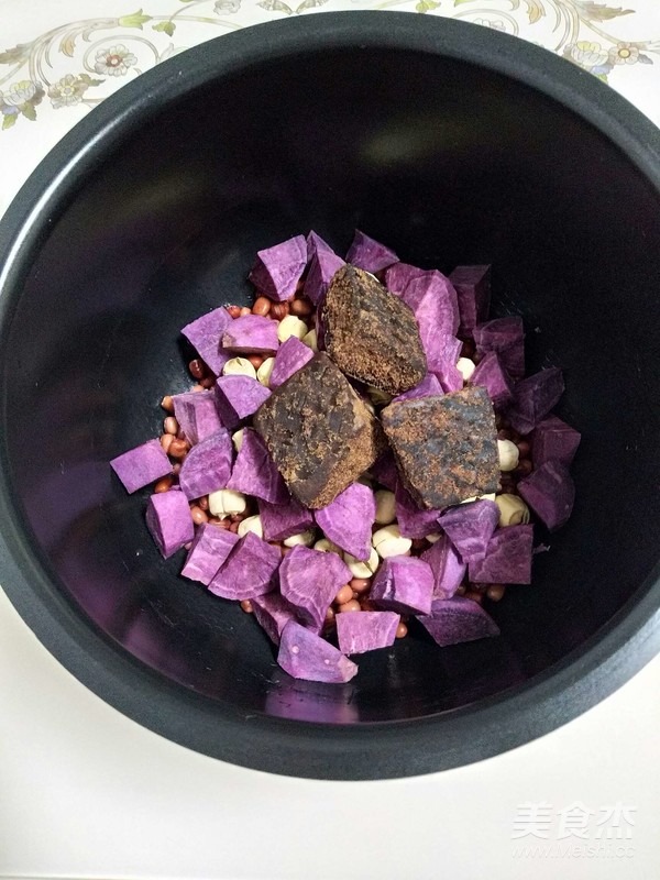 Red Bean Purple Sweet Potato Lotus Seed Soup recipe