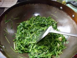 Verdant-fried Pea Sprouts recipe