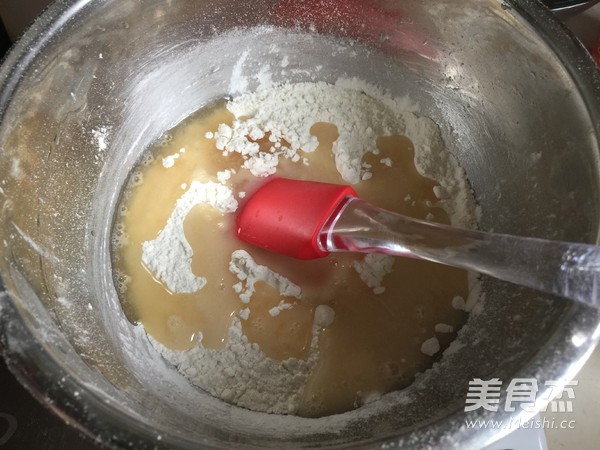 Lotus Paste and Egg Yolk Crisp recipe