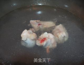 Lotus Seed Tremella Bone Soup recipe