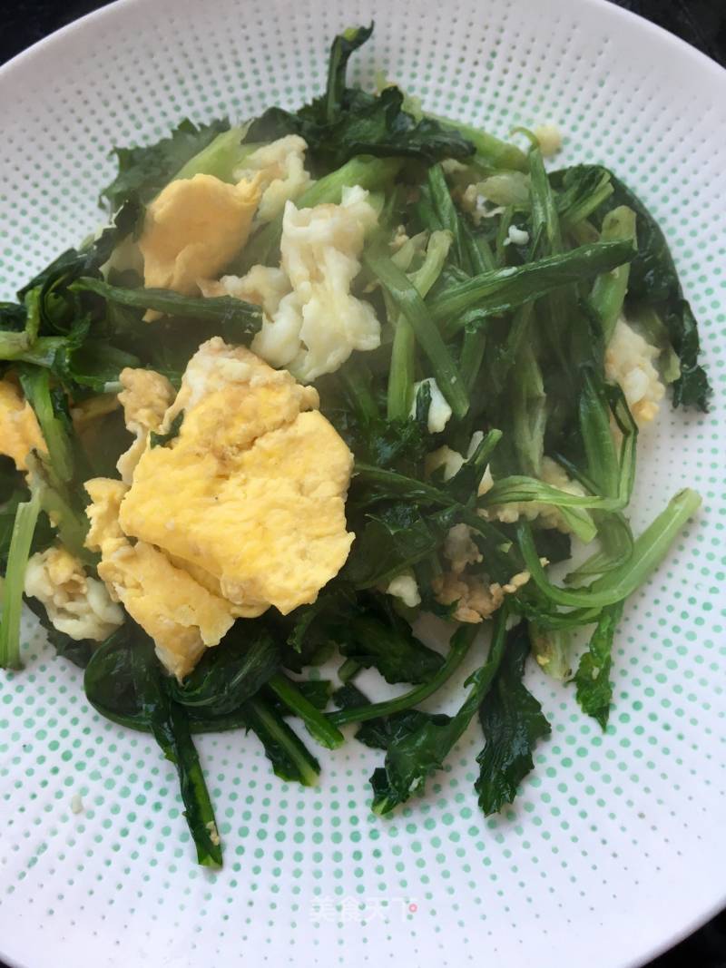 Scrambled Eggs with Big Leaf Bitter Vegetables recipe