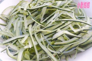 Stir-fried Melon Peel with Green Pepper recipe