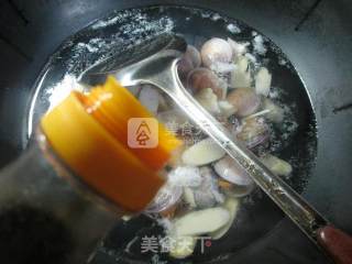 Whip Bamboo Shoots Round Clam Soup recipe