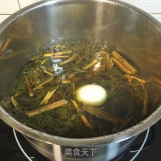 Woman's Gift---boiled Eggs with Motherwort recipe