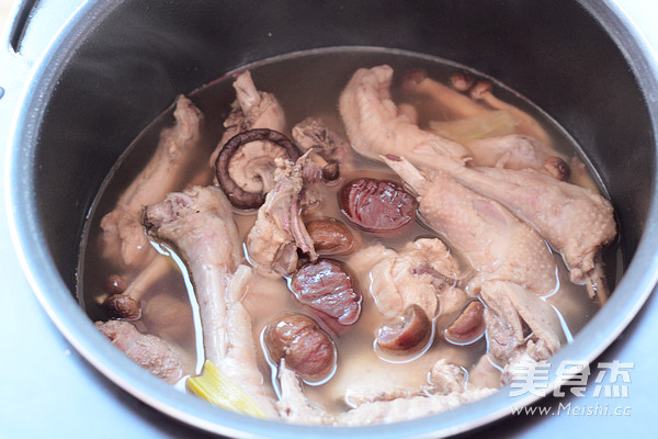 Mushroom Chestnut Chicken Soup recipe