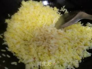 Fried Rice with Golden Scallop and Hibiscus recipe