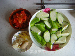 Loofah Tomato Shrimp recipe