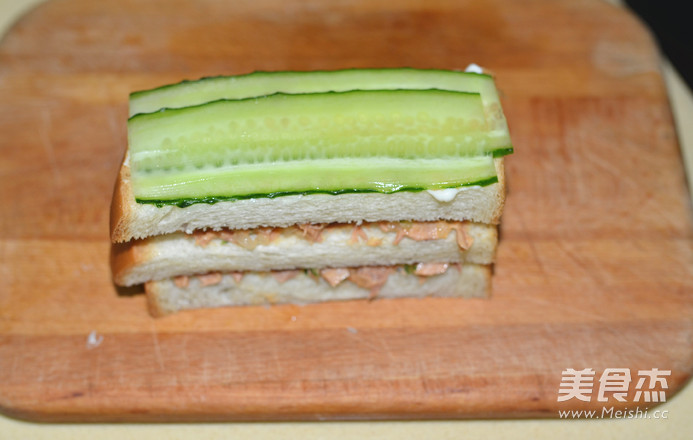 Tuna Cucumber Sandwich recipe