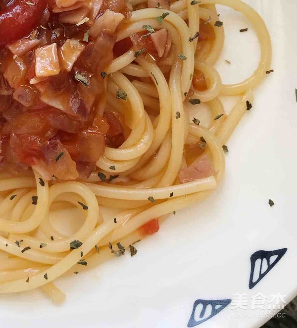 Pasta with American Ham and Tomato Sauce recipe