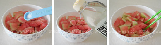 Stir-fried Watermelon Rind recipe