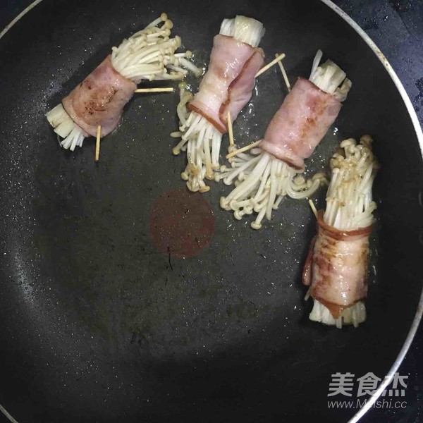Bacon Enoki Mushroom Roll recipe