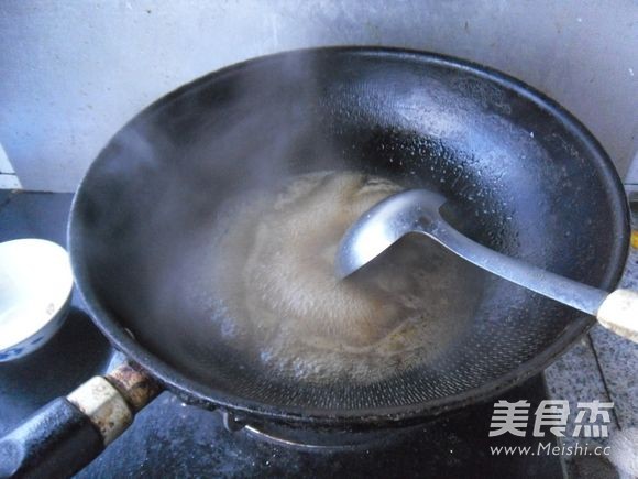 Loofah Steamed Pork recipe