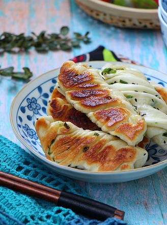 Crispy Scallion Rolls recipe