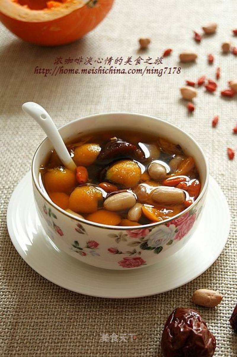 Pumpkin, Peanut and Red Date Soup