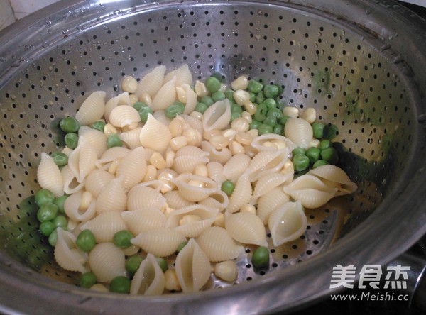 Curry Vegetable Shell Noodles recipe