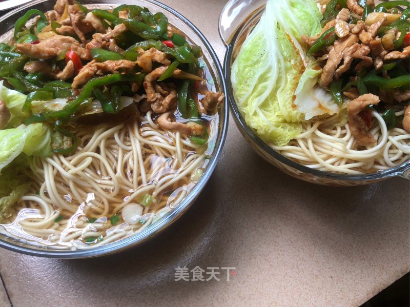 Green Pepper Shredded Pork Noodle recipe