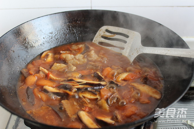 Tomato Sirloin Noodles recipe