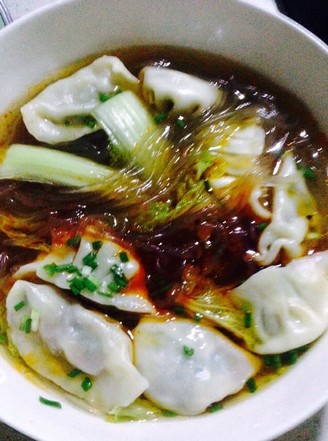 Hot and Sour Cabbage Vermicelli Boiled Dumplings